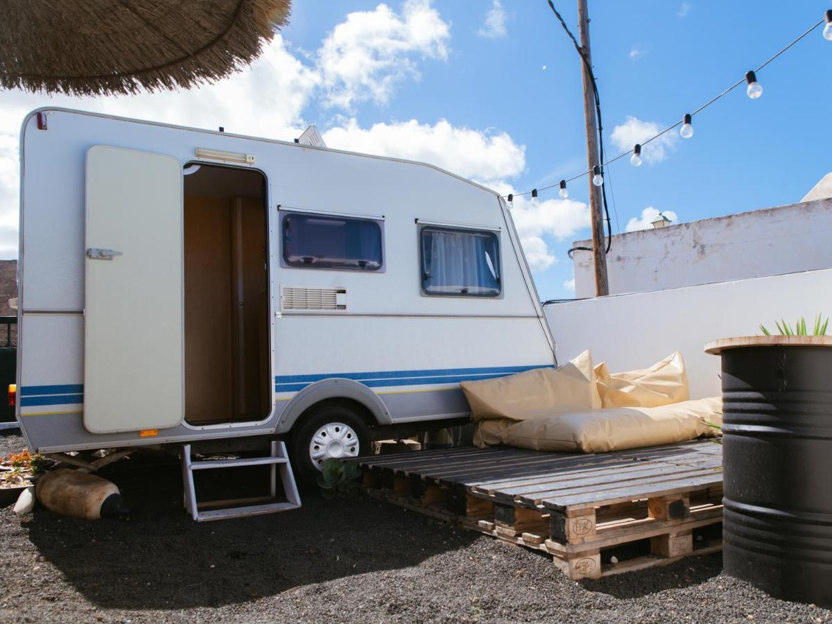 Glamping Caravan Lanzarote Тинахо Экстерьер фото