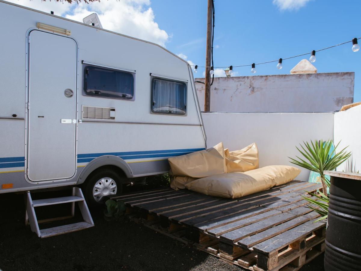 Glamping Caravan Lanzarote Тинахо Экстерьер фото
